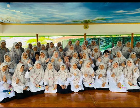 Logo KUNJUNGAN PC PERSISTRI BANDUNG KCIIDUL KE PESANTREN HOLISTIC AL MUTHMAINNAH